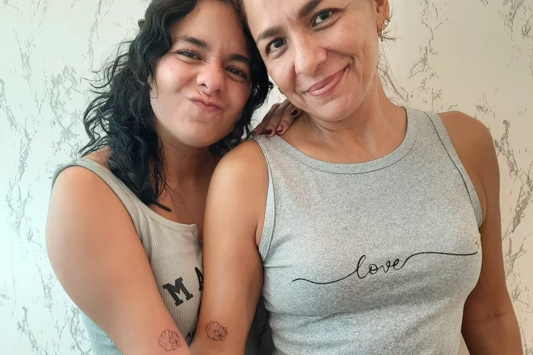 Clientas en Imparatus Femme Tattoo, estudio de tatuajes para mujeres en Guadalajara